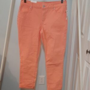 Crown & Ivy NWT Coral Cropped Denim Pants sz 7